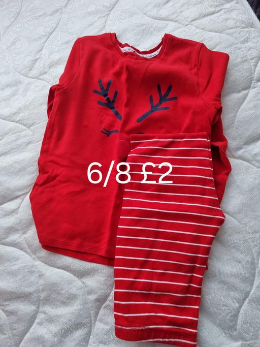  — Age 6 to 8 christmas pjs