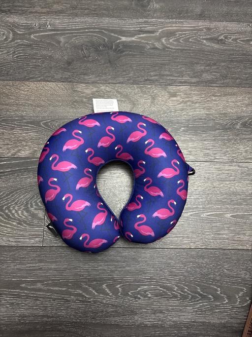  — Neck cushion