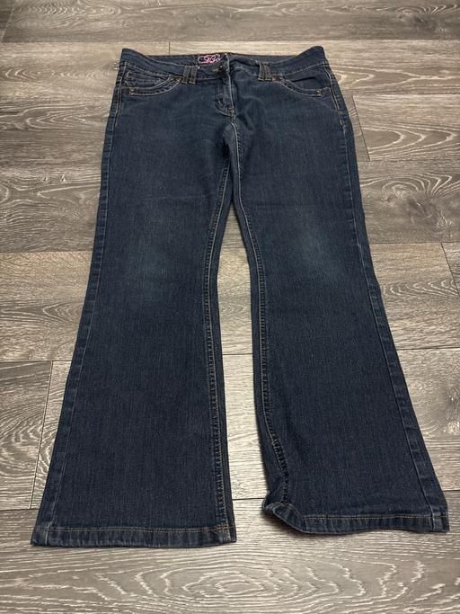  — Ladies jeans