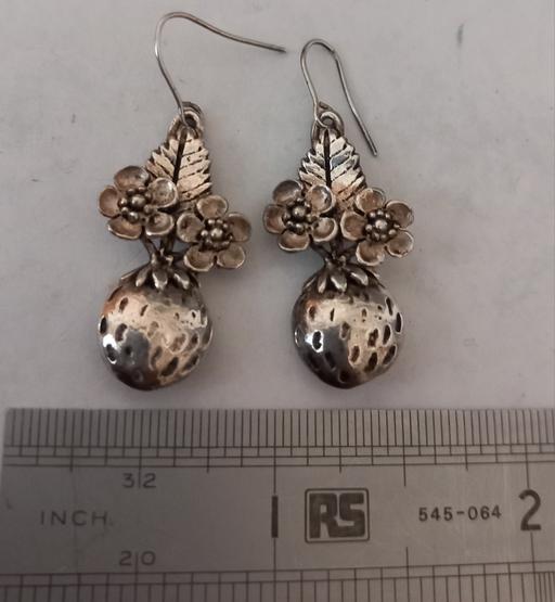  — Vintage 1993 MASJ Scenes Strawberry earrings