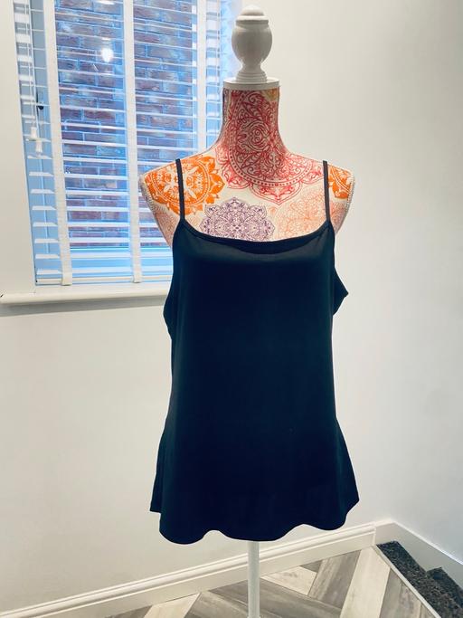  — (18) GEORGE BLACK VEST £1
