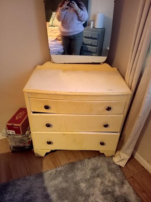  — dresser