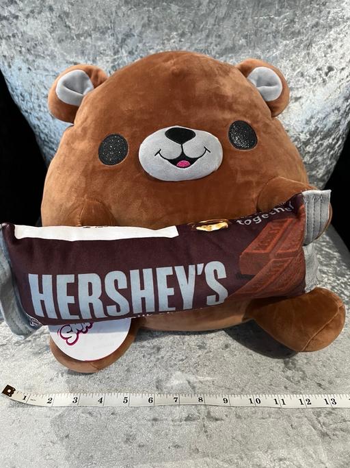  — Snacks large Herseys chocolate bear 28cm