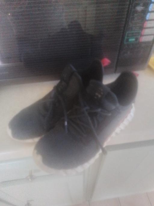  — ADIDAS TRAINERS