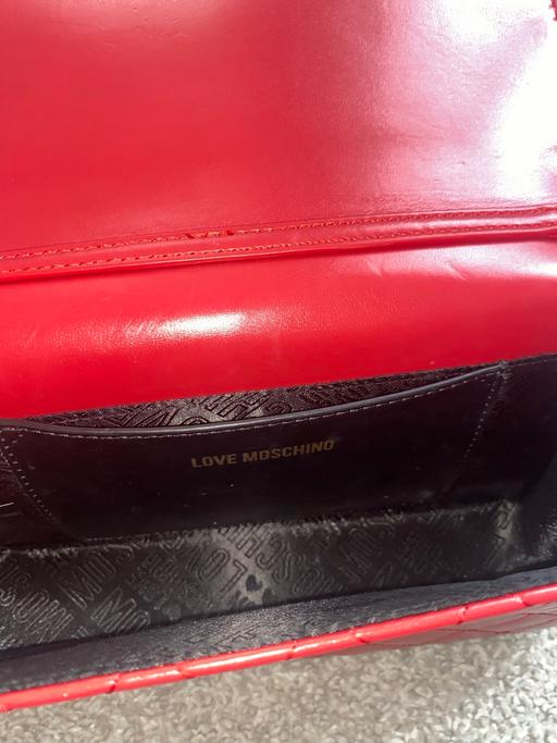  — Moschino bag
