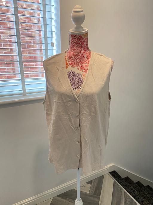  — (18/20) ASOS WAISTCOAT