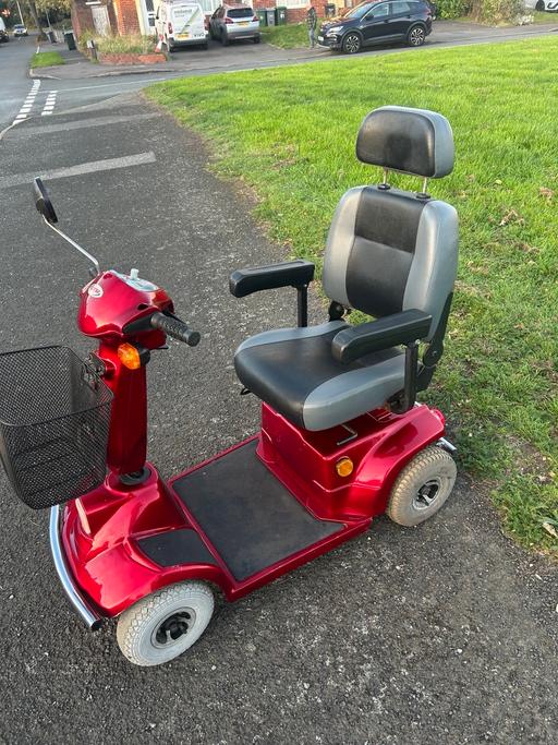  — CTM medium mobility scooter new batteries