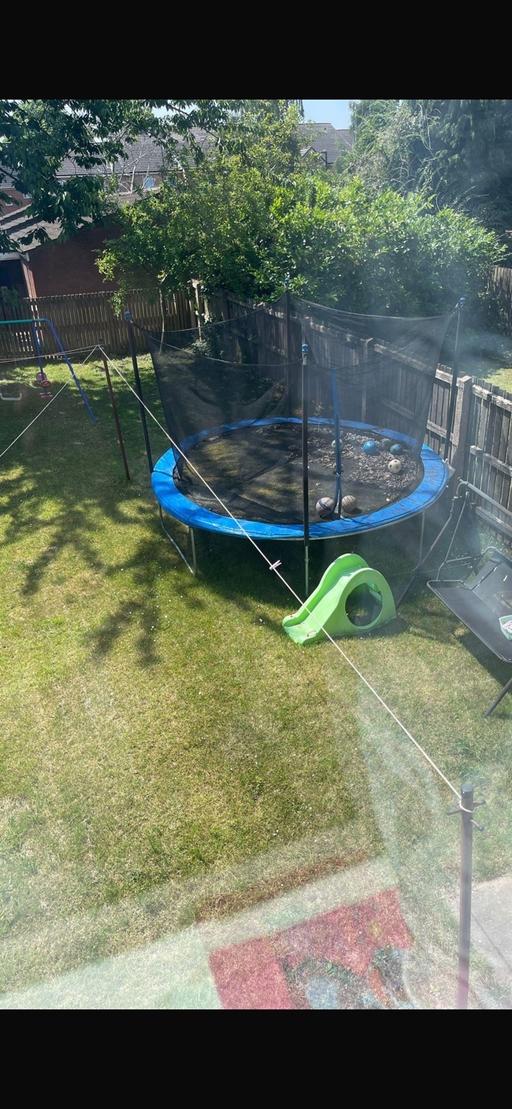  — Trampoline 15ft
