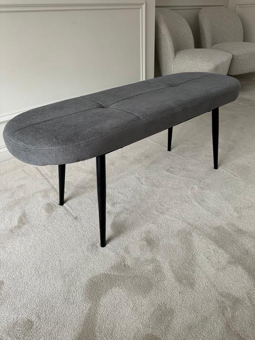  — B&Q Furniture Bench