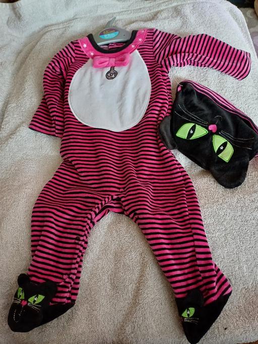  — Cat baby grow and hat. Age 0-3mths New