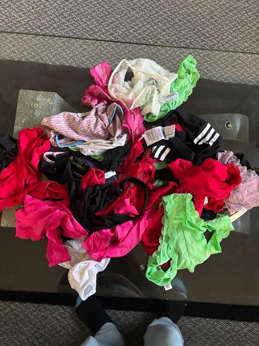  — Knickers