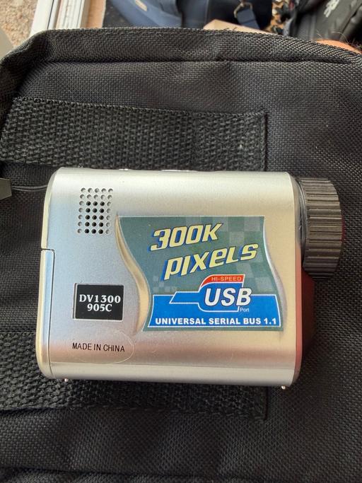  — 300 pixels USB Universal Serial Bus