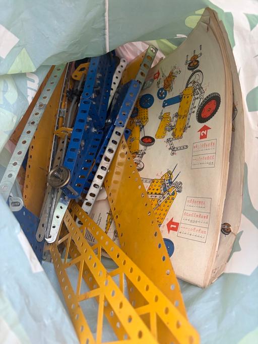  — Vintage Meccano set with instructions