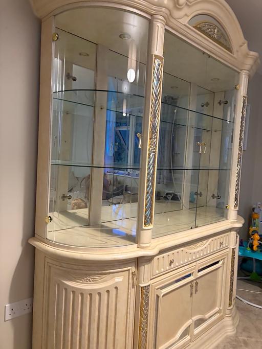  — Italian display cabinet