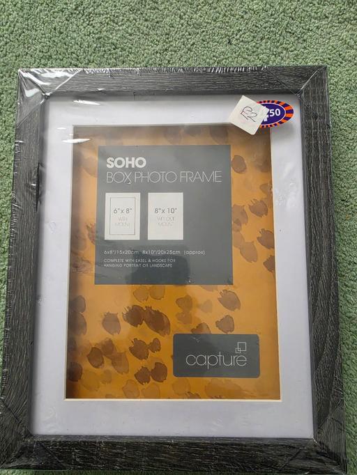  — brand new photo frame