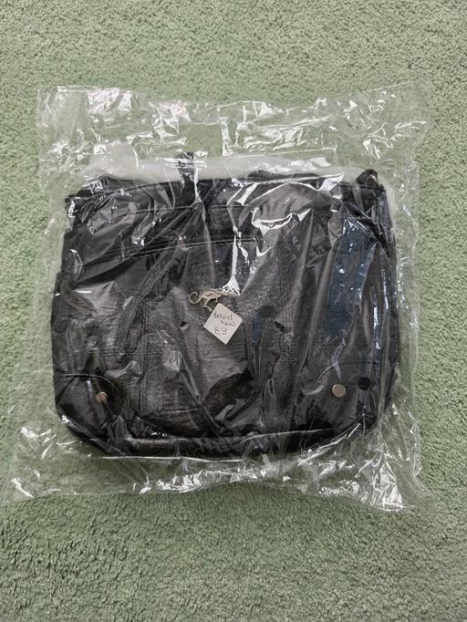  — black shoulder bag new