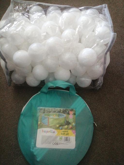  — child's ball pit and large bag of play balls