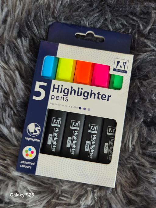  — highlighters