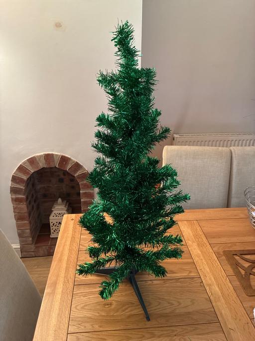  — Christmas Tree