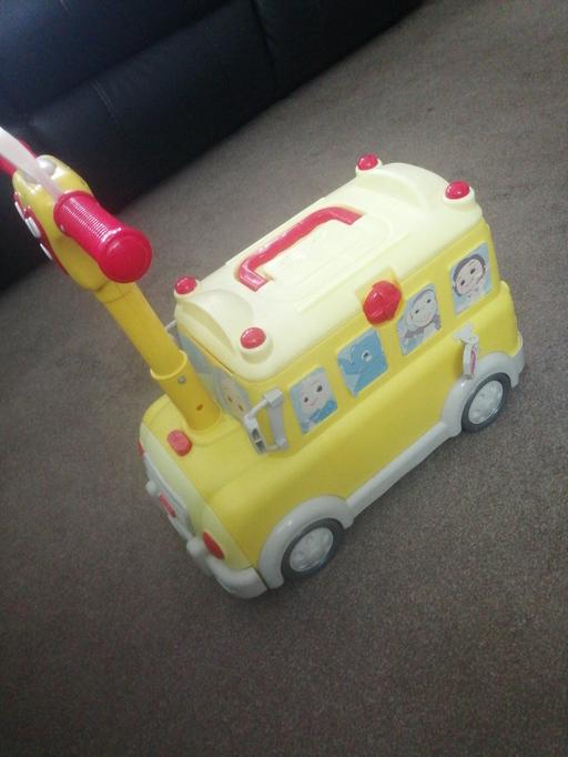  — kids sit and ride light up & talking