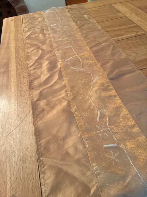  — Christmas Table Runner