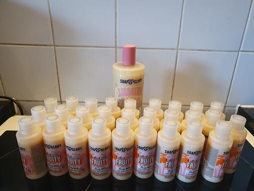  — 28 x 75ml body wash & 1 x 500ml