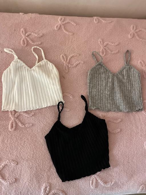  — 3 small crop tops