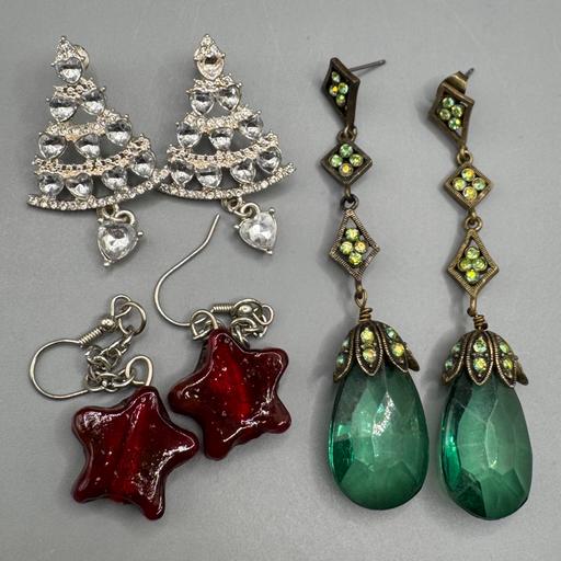  — Pretty Christmas Earring Bundle