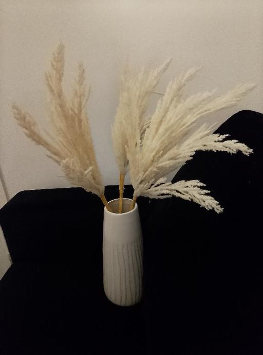  — Vase