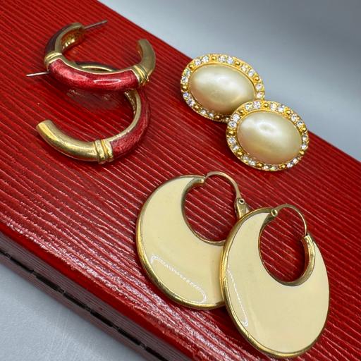  — Quality Vintage Earrings
