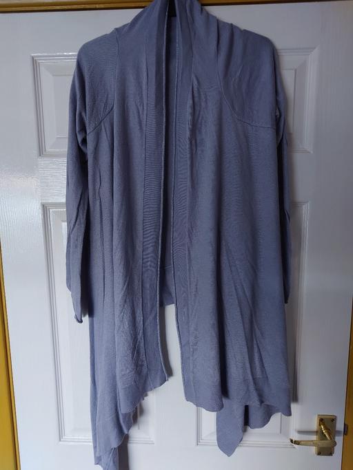  — Women's grey long cardigan size XS