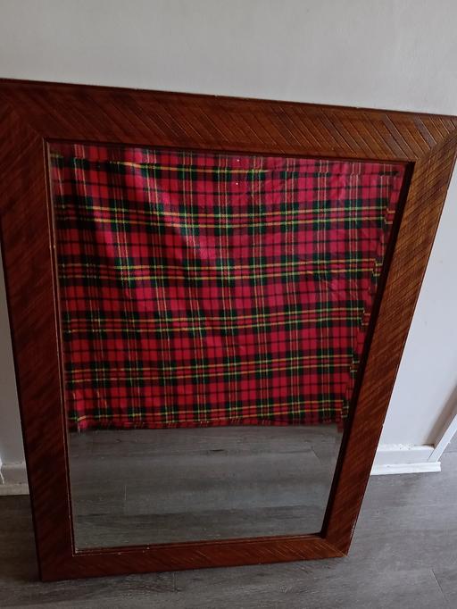  — MIRROR LARGE BEVELED EDGE