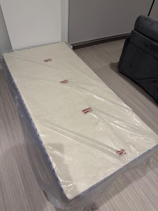  — BRAND NEW SINGLE BED + MATTRESS + BEDDING