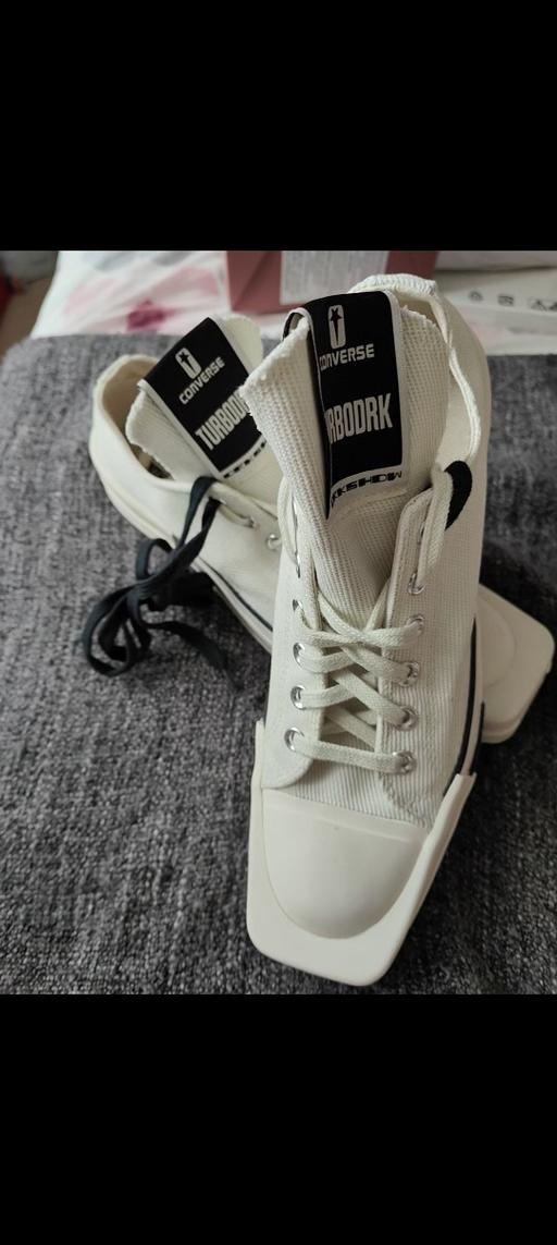  — Converse TURBODRK Size 8