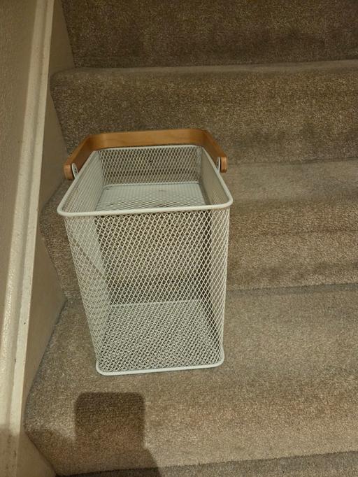  — staircase basket