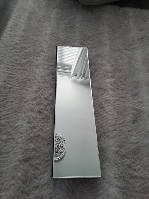  — bling shelf with draw