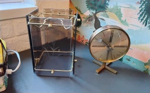  — vintage mantle clock & etched glass shade
