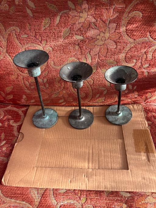  — Set of 3 metal candal holders