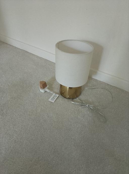  — Table lamp