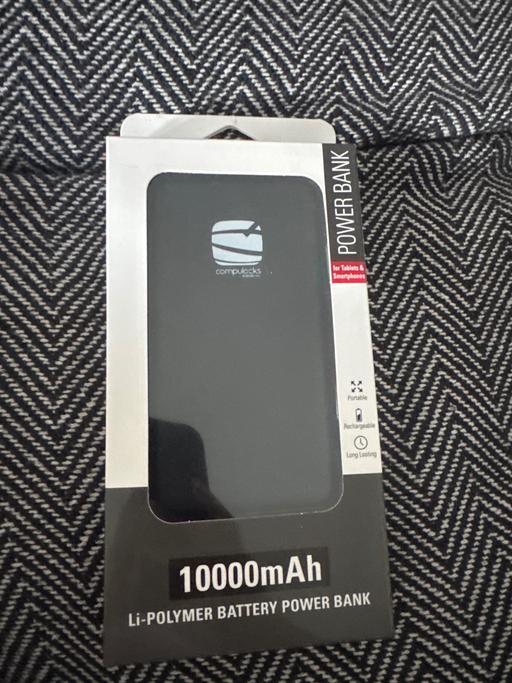  — Portable charger Claire’s brand new