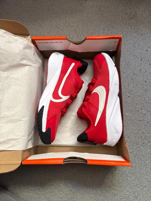  — Nike Trainers