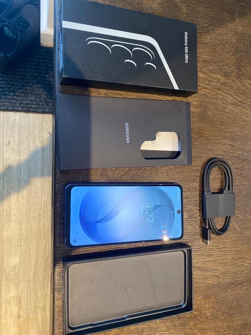  — S26 ultra with box NEW
