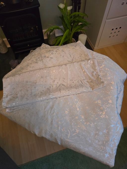  — king size quilt cover +2 cases