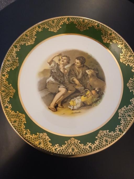  — Vintage decorative plate
