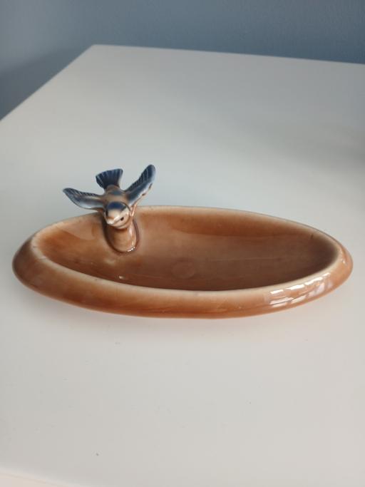  — Wade pin/trinket dish