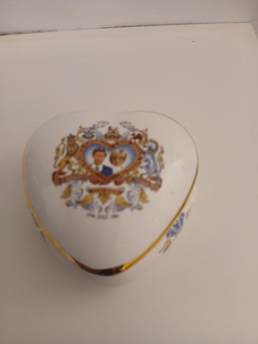  — Trinket box
