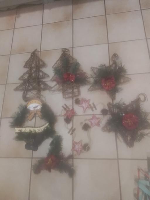  — SEVEN XMAS HANGERS
