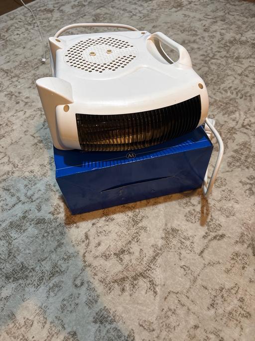  — Fan heater