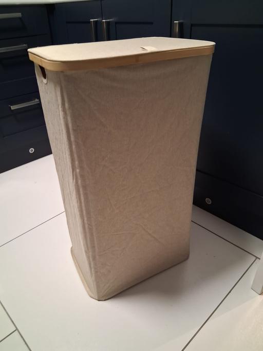  — laundry bins