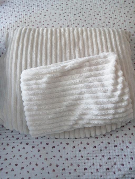  — King-size Quilt cover & 2 Pillowcases